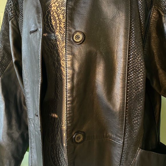 Gorgeous Jacqueline Ferrar Black Leather Trench Coat  - Size Small - Picture 6 of 16